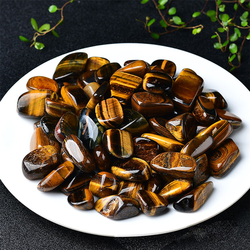 احجار عين النمر الطبيعية المصقولة 100 جرام 3-5 احجار مقاس 2-3سم -AR010359