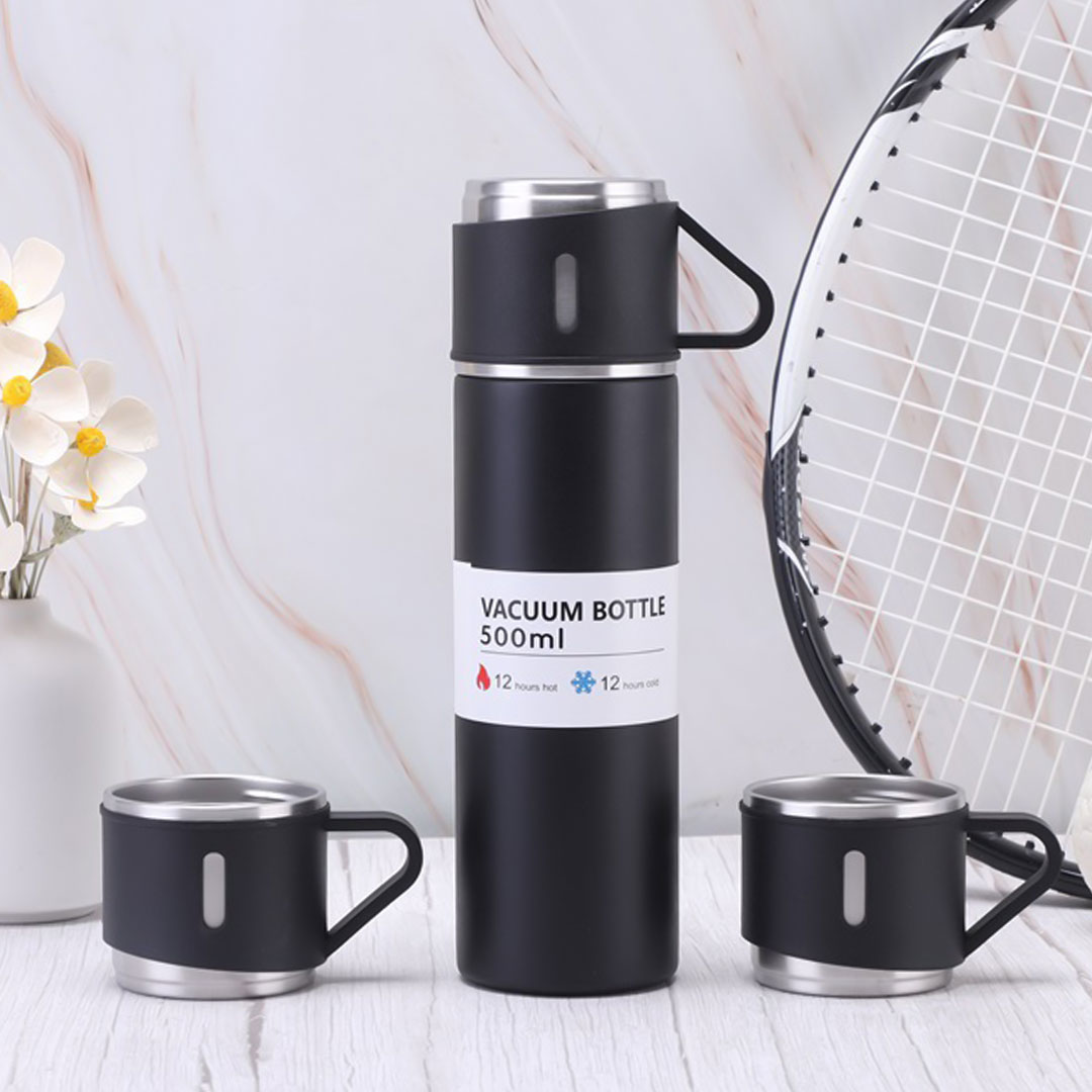 Coffee and tea vacuum bottle with 3 cups 500ml - black