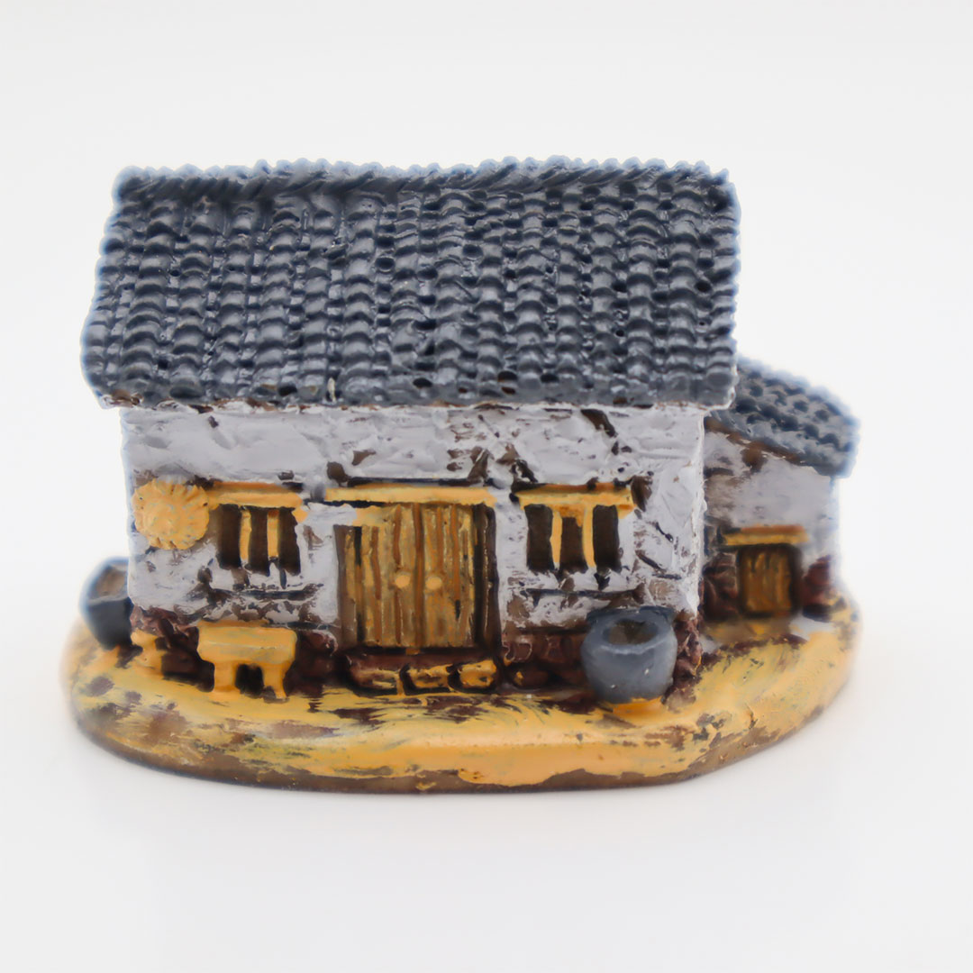 شكل سيراميكي صغير للتيراريوم و احواض اسماك الزينة