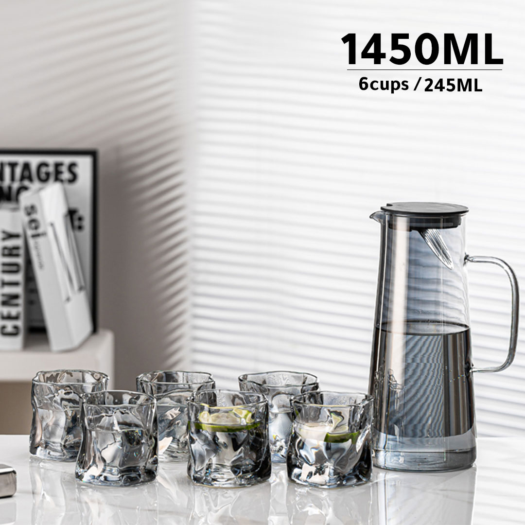 مجموعة من ابريق زجاجي و 6 اكواب